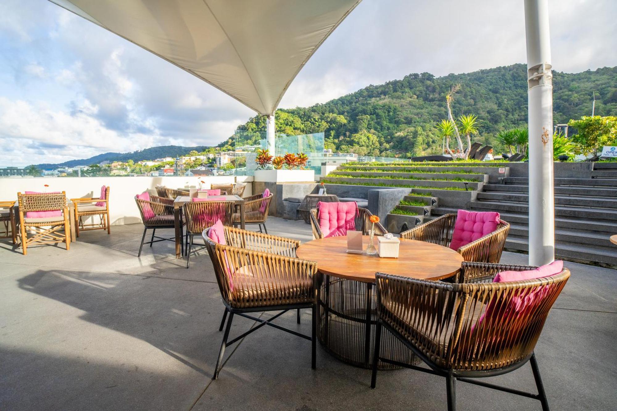 Hotel Journeyhub Phuket Patong Exterior foto