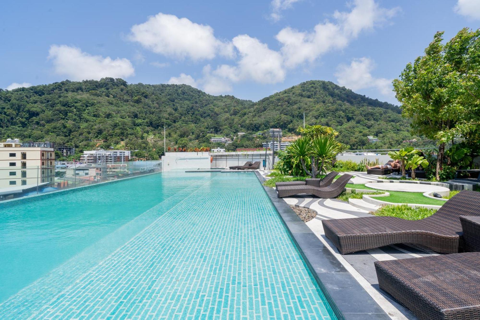 Hotel Journeyhub Phuket Patong Exterior foto