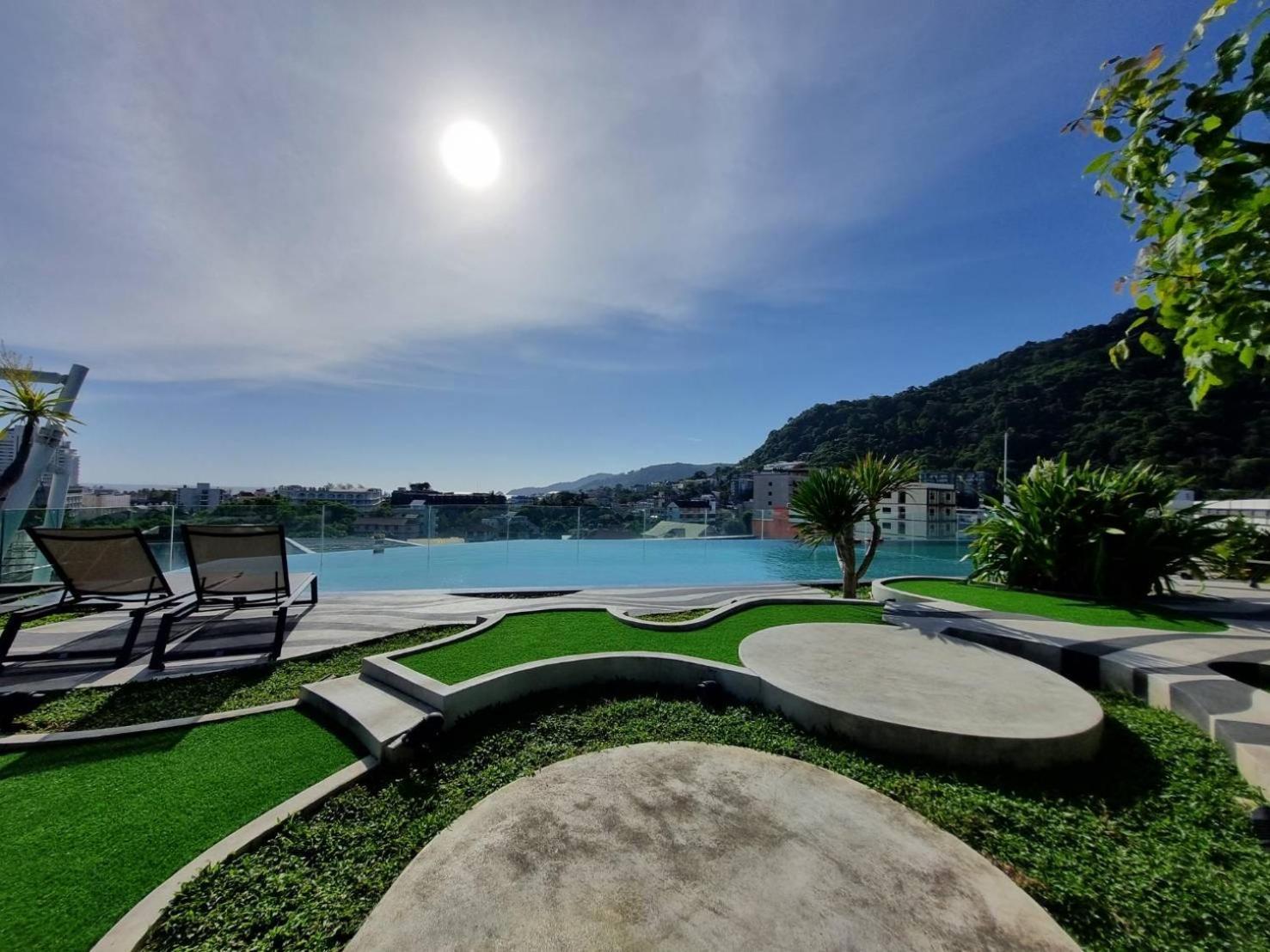 Hotel Journeyhub Phuket Patong Exterior foto
